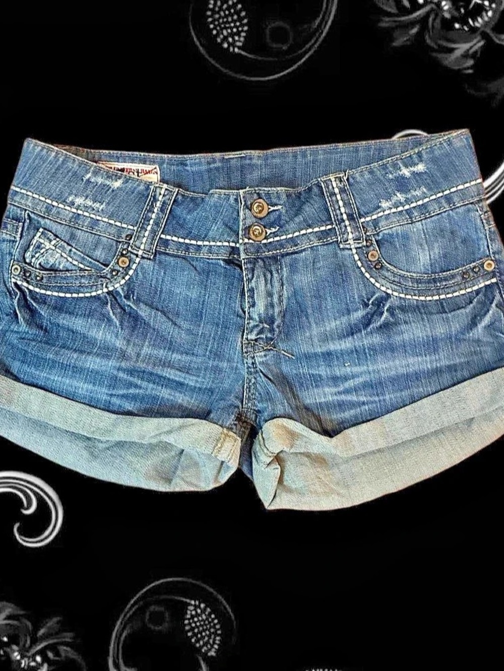 Denim mini Shorts Size 7 *available on deflop only*